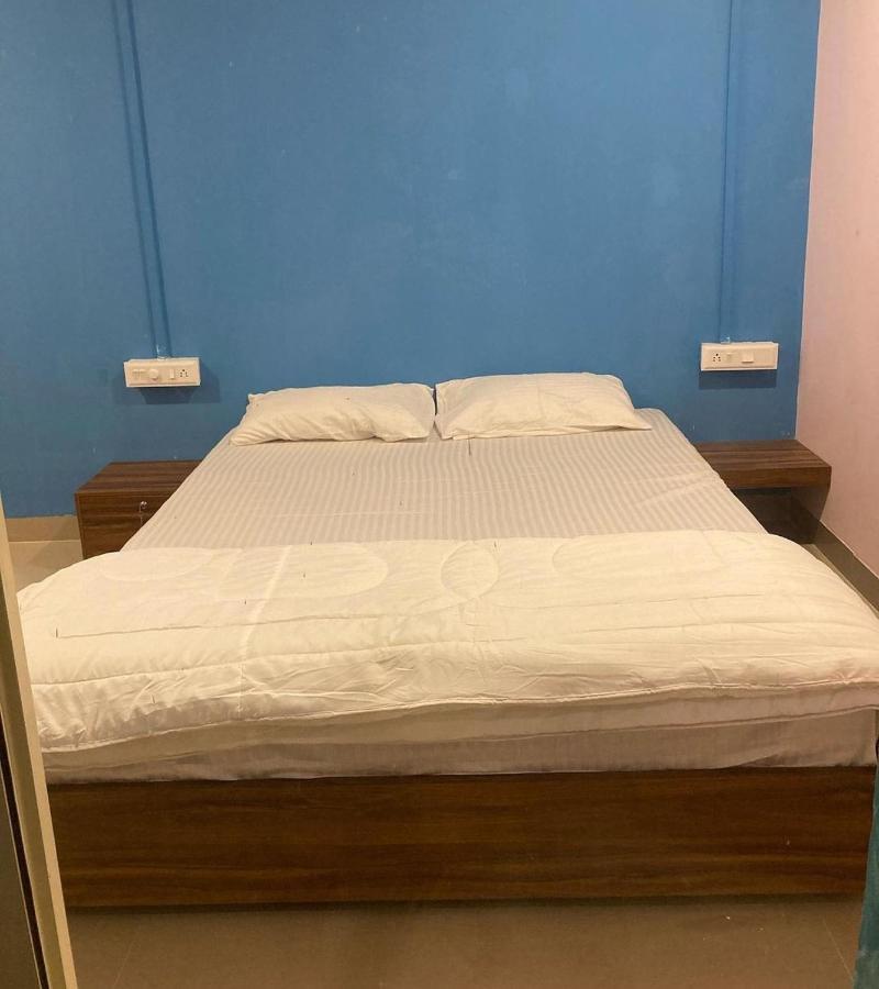Cocks Town Hotel อารัมบล ภายนอก รูปภาพ